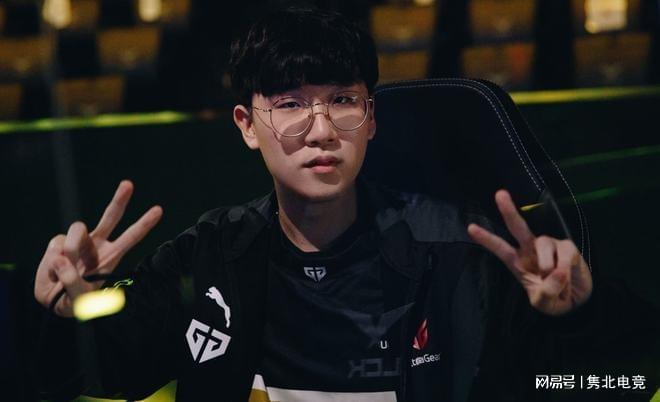 在一次采访 在一次采访